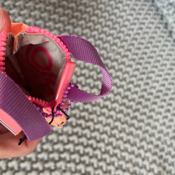 Aloha Collection• Tiny Tripper Bag in Taffy APPLIQUÉ - Picture 9 of 10